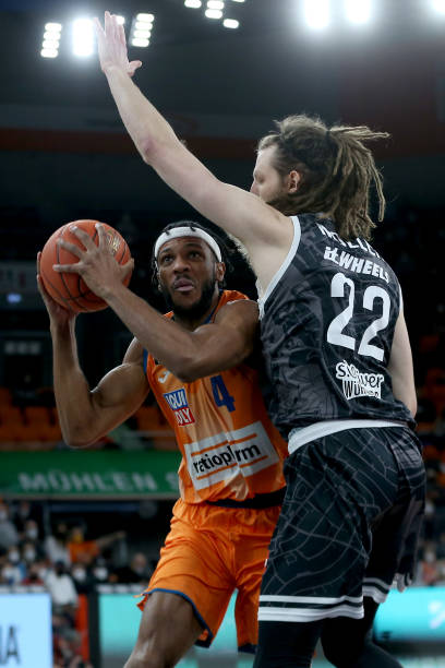 解其背后的 解其背后的