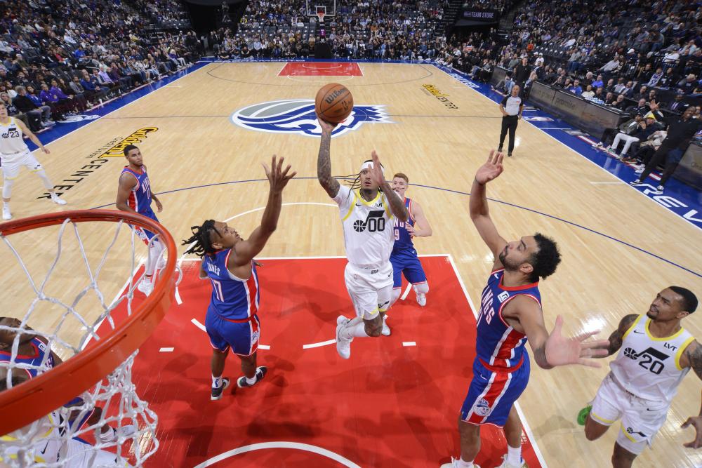 他的回歸並 他的回歸並